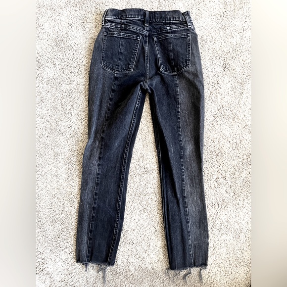 Size 0/25 Abercrombie Faded Black Mom High Rise Jeans - Picture 7 of 7